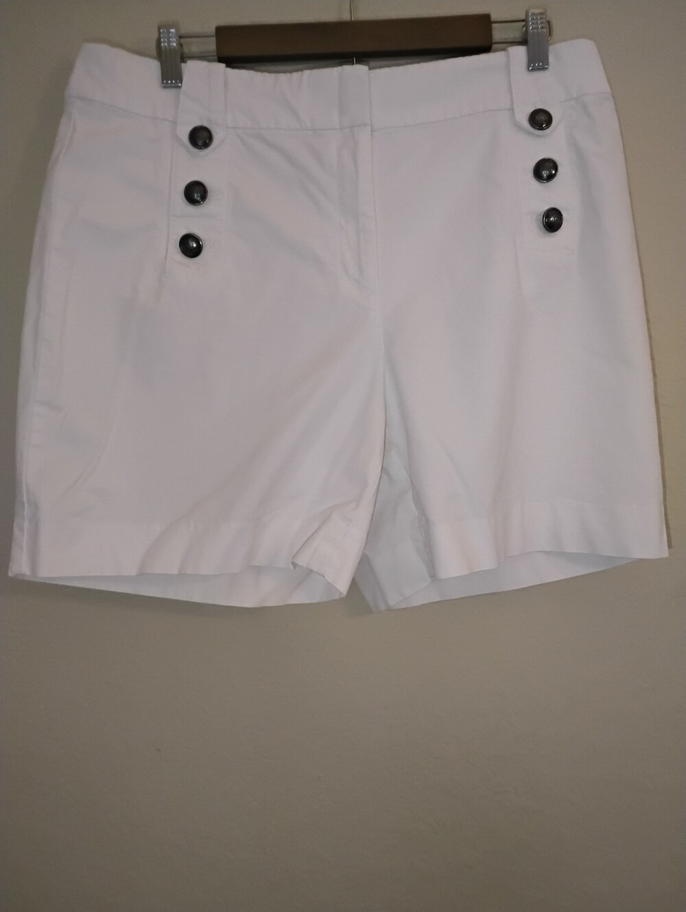 Talbots Sailor Shorts Womens 12 White Button Accent Coastal Summer High Rise - Picture 3 of 8